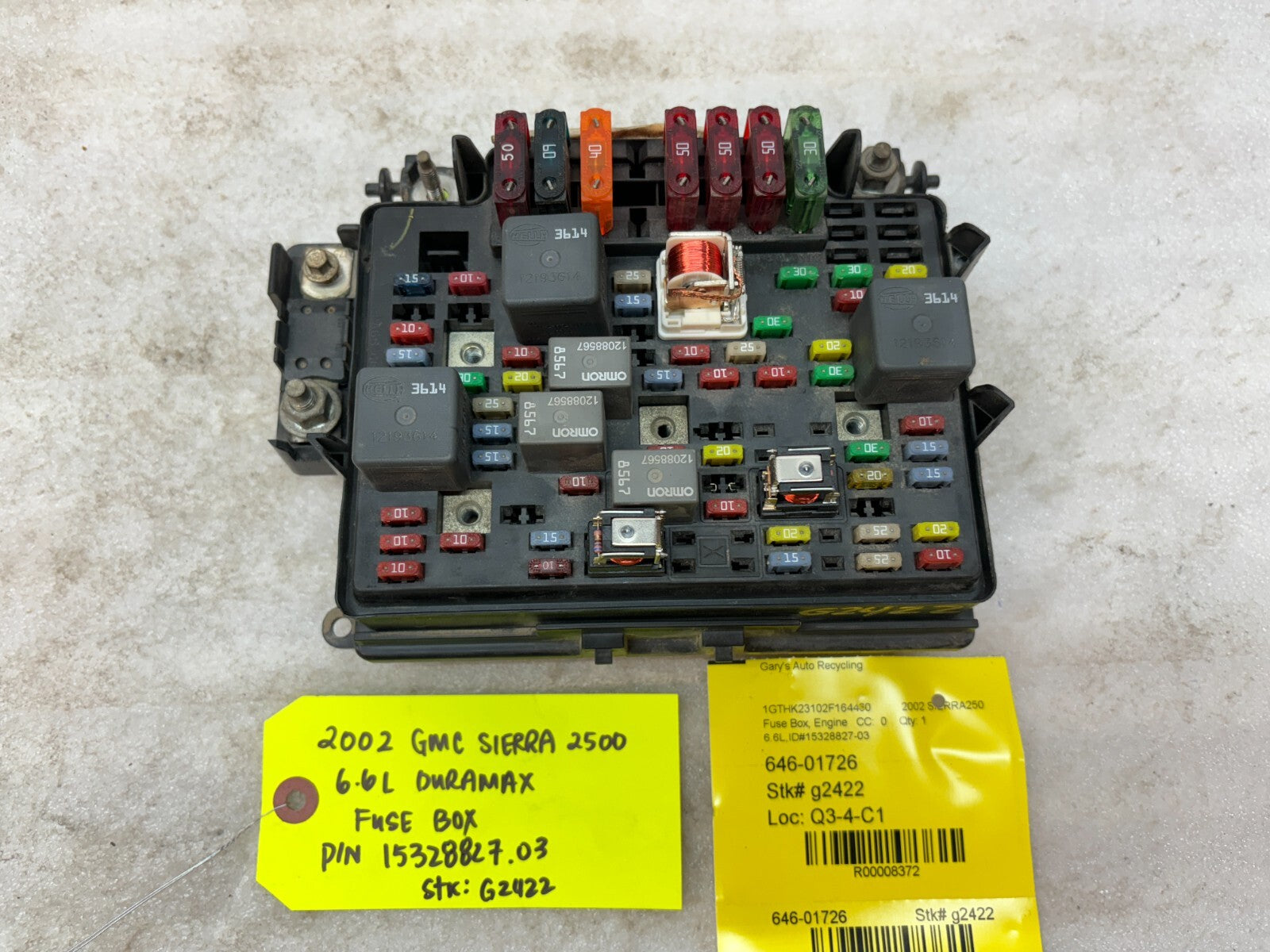 01 02 Chevrolet GMC SILVERADO SIERRA LLY UNDERHOOD FUSE RELAY BOX 15328827-03