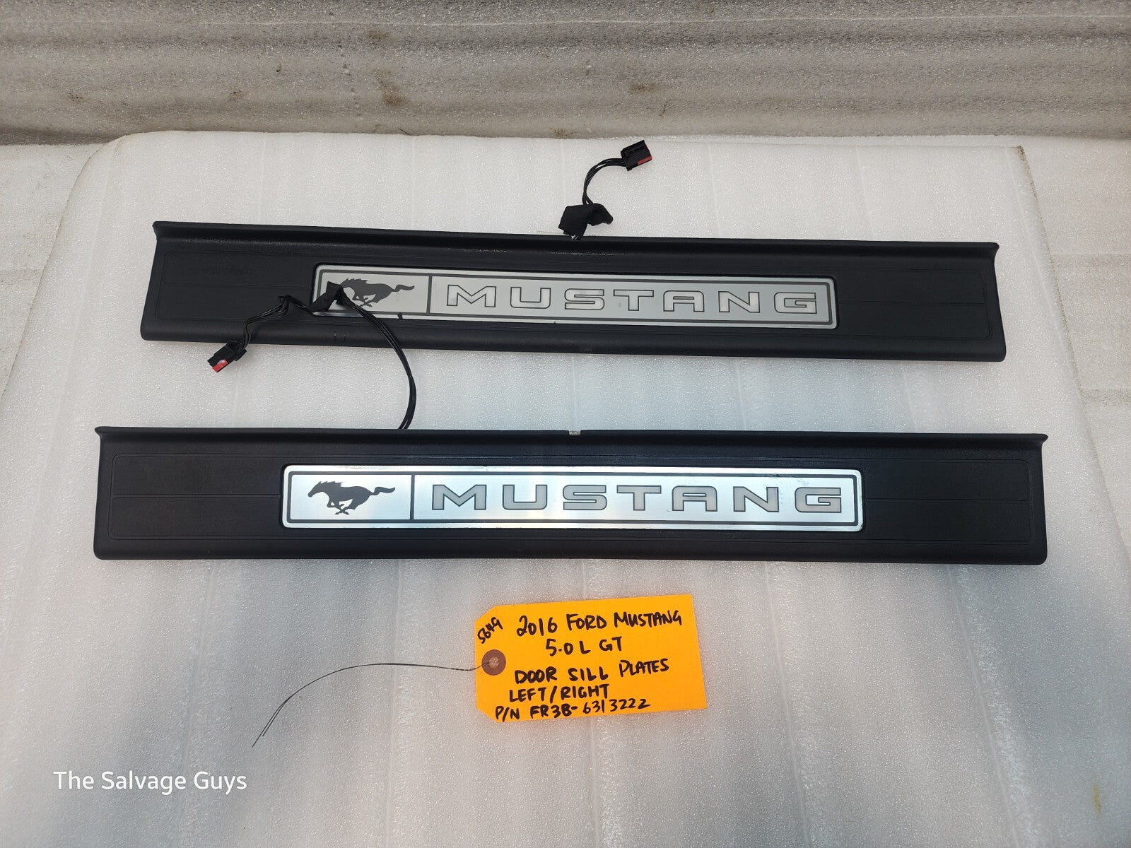 2016 FORD MUSTANG 5.0 GT OEM ILLUMINATED DOOR SILL TRIM LEFT RIGHT 15 16 17