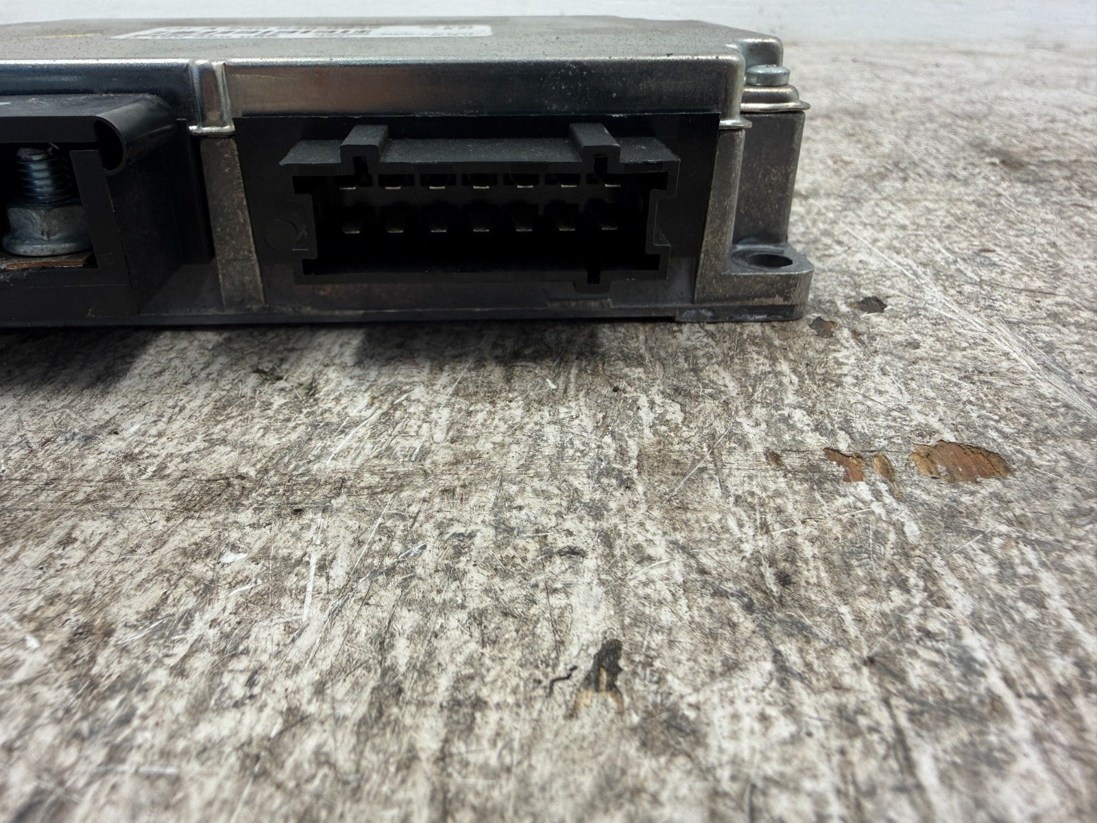 03-12 MERCEDES R230 SL500 SL55 AMG OEM BATTERY STABILIZATION MODULE 2305400945
