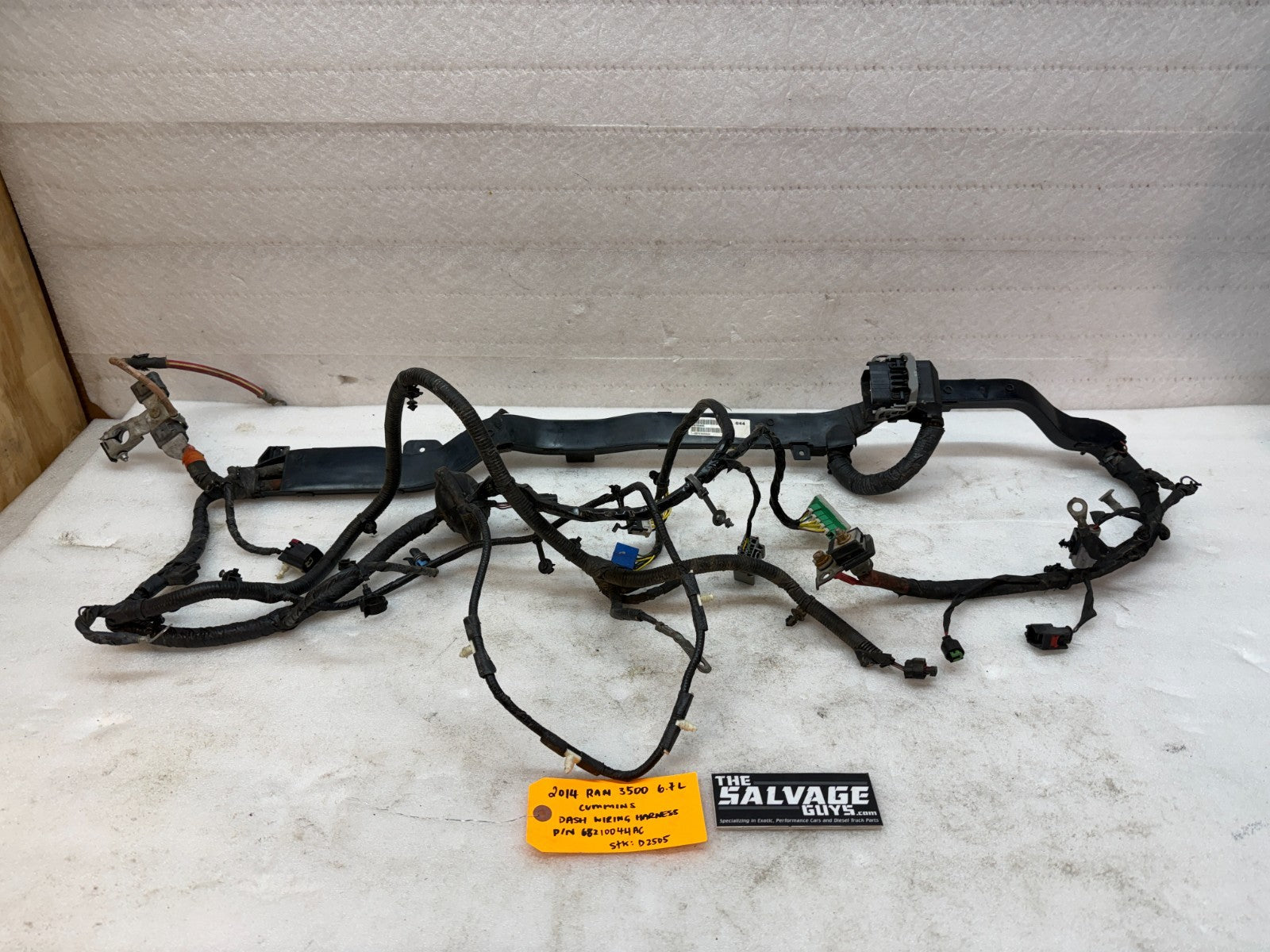 14 DODGE RAM 2500 3500 6.7 INSTRUMENT DASH GAUGE CLUSTER WIRING HARNESS 68210044