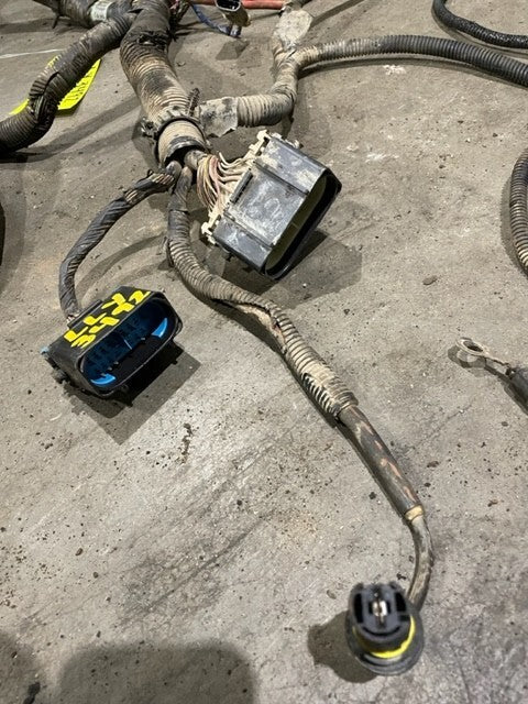 04 Chevrolet GMC 2500HD 3500HD DURAMAX 6.6 LLY DIESEL ENGINE WIRING LOOM HARNESS