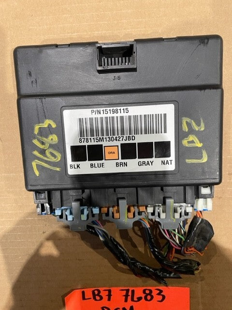 03 04 Chevrolet GMC DURAMAX LB7 6.6 BODY CONTROL MODULE BCM 15198115