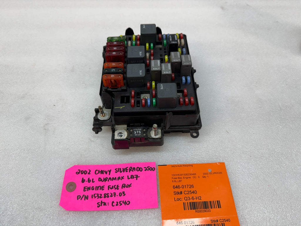 01 02 Chevrolet GMC SILVERADO SIERRA LB7 UNDERHOOD FUSE RELAY BOX 15328827-03