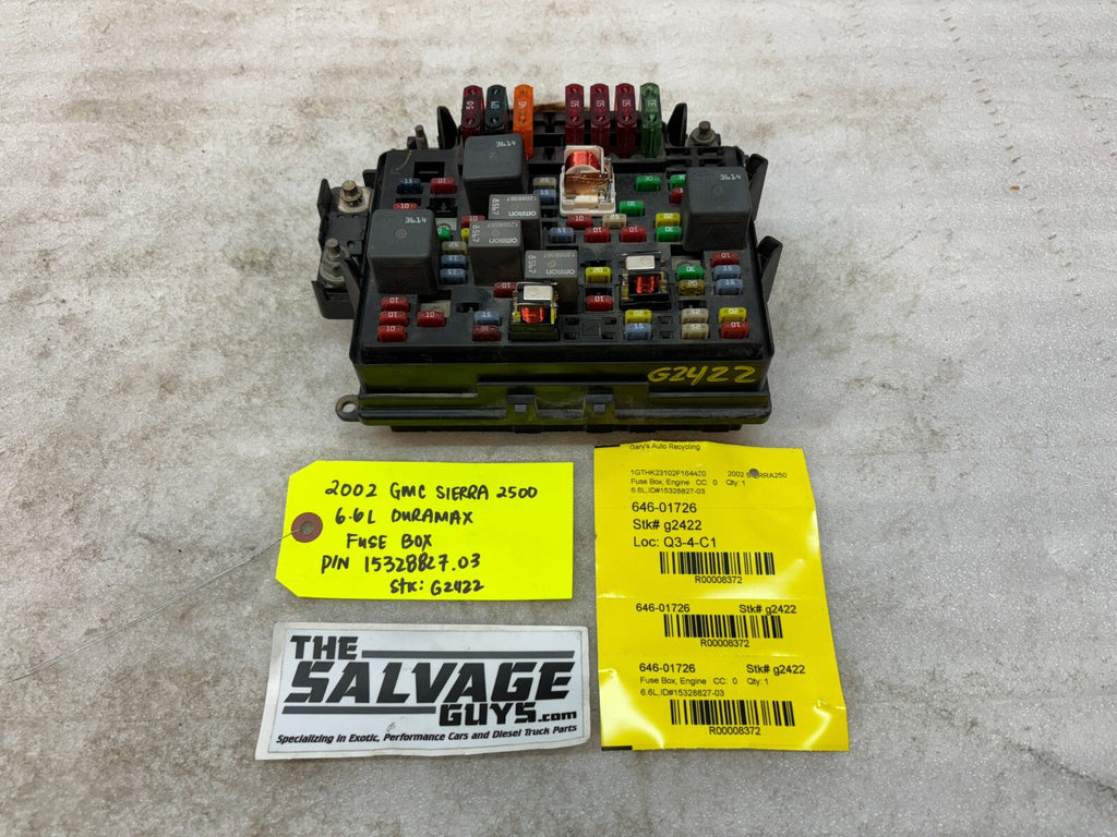 01 02 Chevrolet GMC SILVERADO SIERRA LLY UNDERHOOD FUSE RELAY BOX 15328827-03