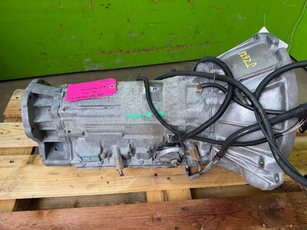 98 JEEP CHEROKEE XJ 4.0 AUTOMATIC TRANSMISSION 43LE 52104210AC 4x4 97-01