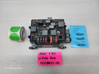 01 02 Chevrolet GMC SILVERADO SIERRA LLY UNDERHOOD FUSE RELAY BOX 15328827-03