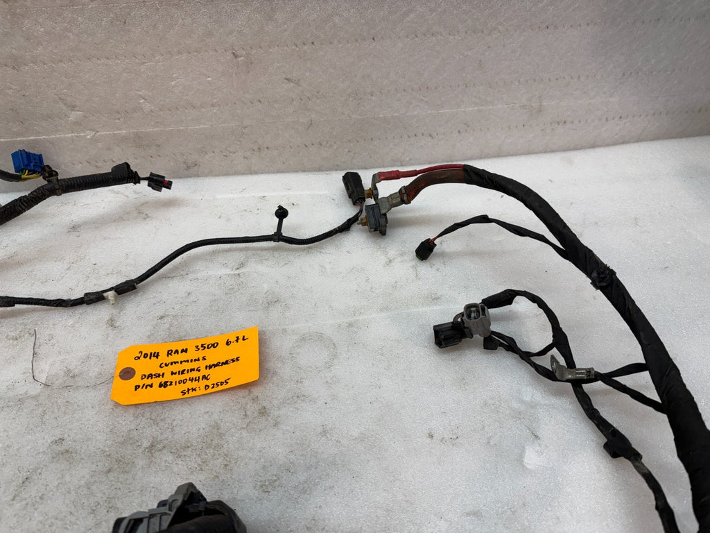 14 DODGE RAM 2500 3500 6.7 INSTRUMENT DASH GAUGE CLUSTER WIRING HARNESS 68210044