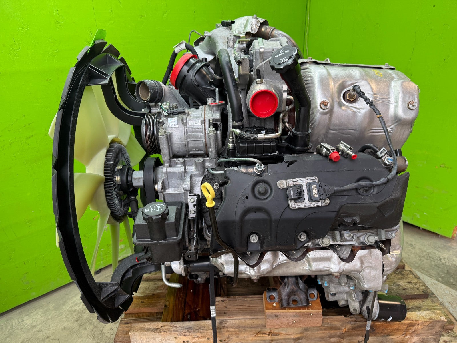 17-25 GMC SIERRA 2500HD 3500 DIESEL 6.6 L5P ENGINE MOTOR COMPLETE 85k