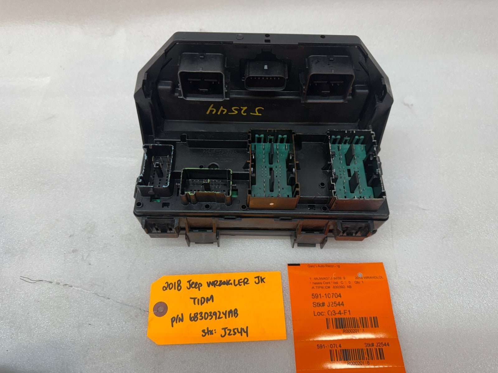 17 18 JEEP WRANGLER JK TIPM INTEGRATED MODULE FUSE BOX P68303924AB