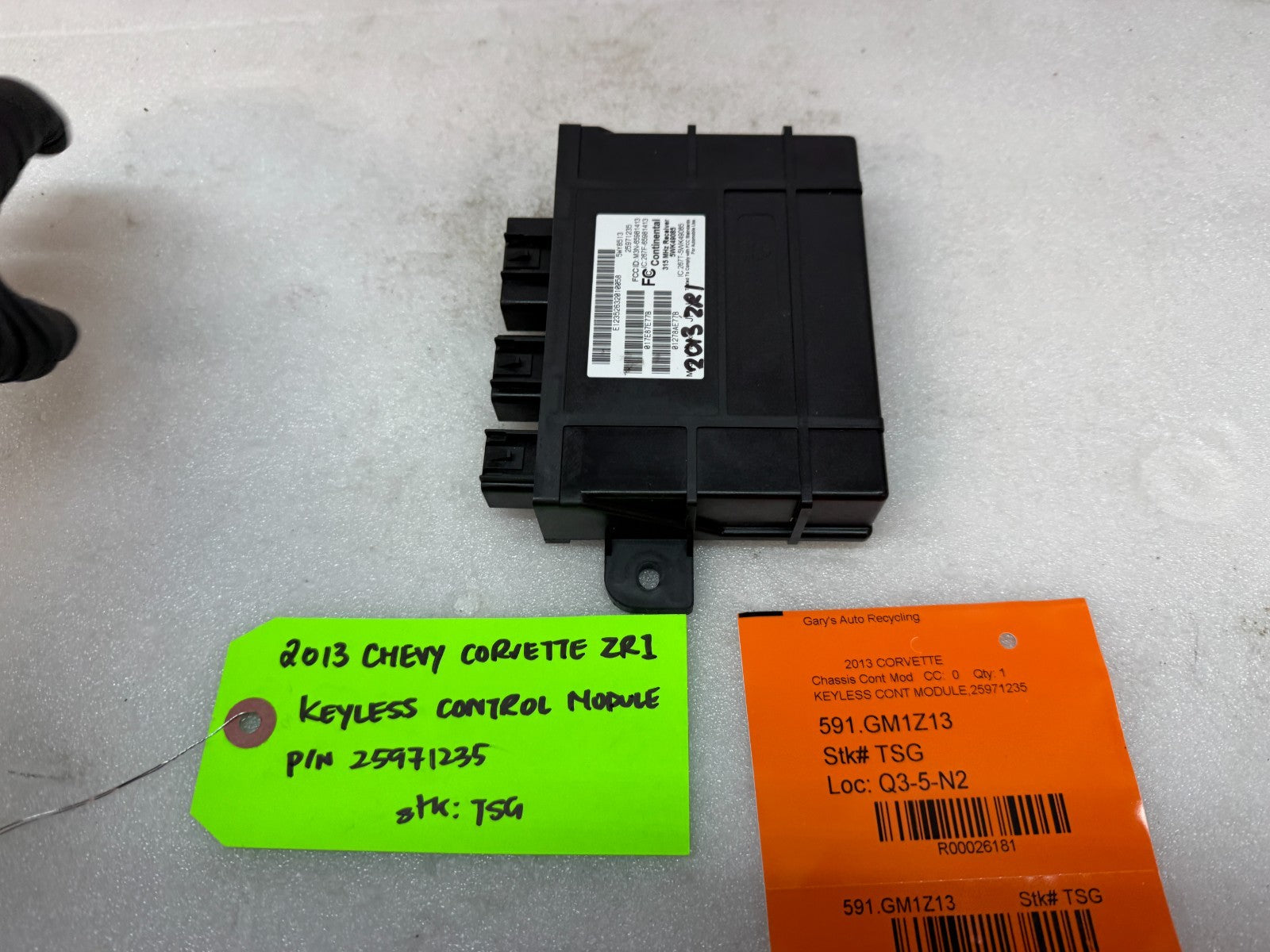 10-13 CHEVROLET CORVETTE C6 OEM ZR1 KEYLESS ENTRY CONTROL MODULE 25971235