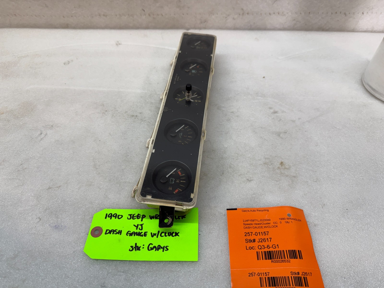 87-91 JEEP WRANGLER YJ OEM METRIC CENTER GAUGE CLUSTER CLOCK