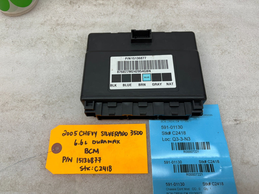 04 05 Chevrolet GMC DURAMAX LLY 6.6 BODY CONTROL MODULE BCM 15136877