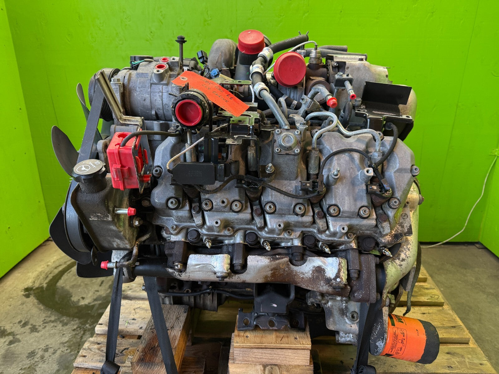 04 05 CHEVROLET GMC 2500 3500 6.6 LLY DURAMAX DIESEL ENGINE MOTOR NO CORE!!