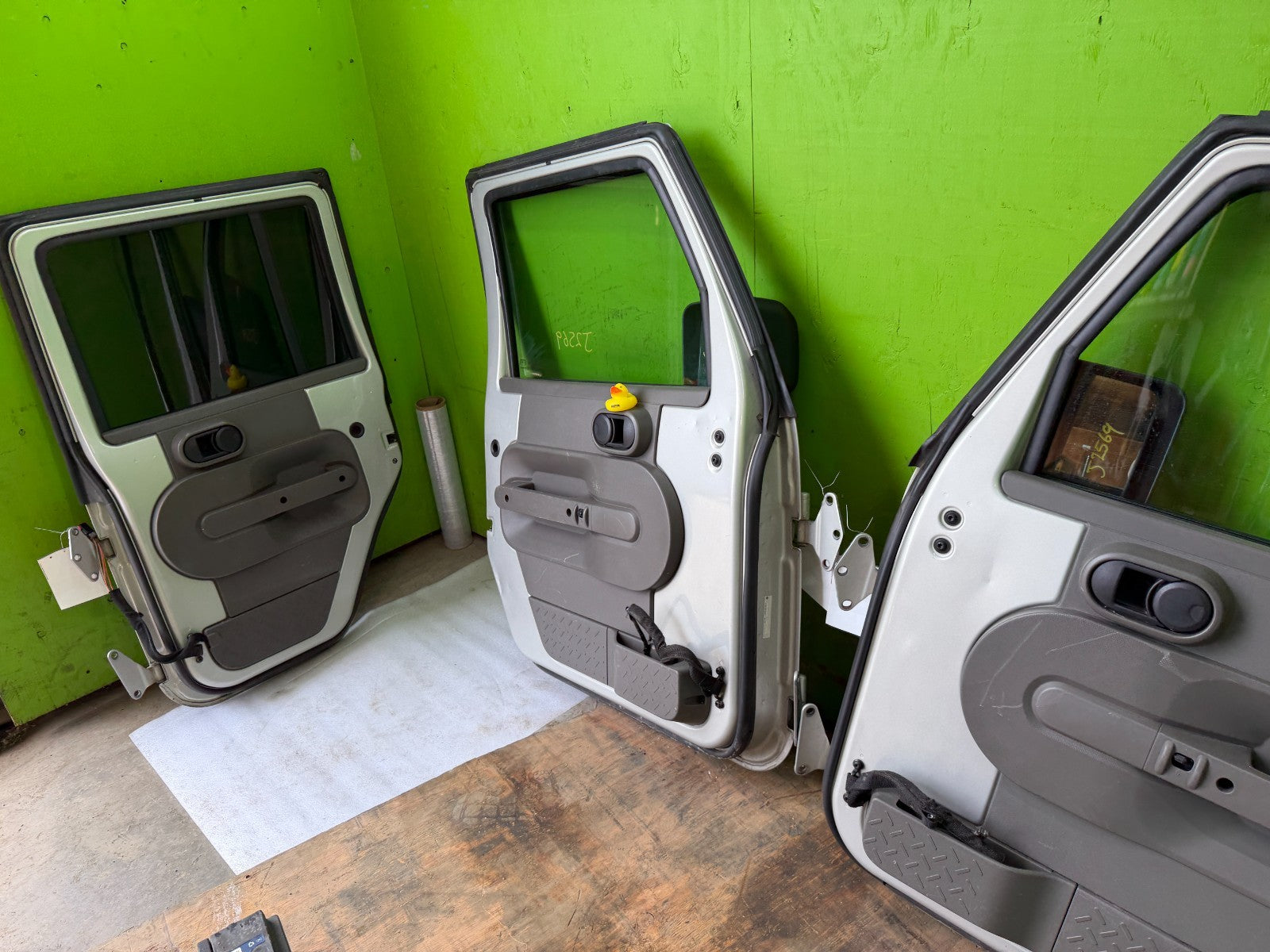 07-18 JEEP WRANGLER JK OEM FULL HARD DOORS SILVER WITH DOOR PANELS MIRRORS KEY