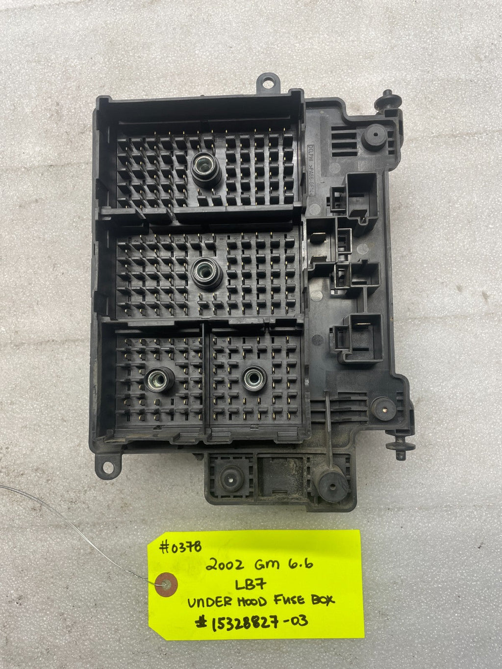 01 02 Chevrolet GMC SILVERADO SIERRA LLY UNDERHOOD FUSE RELAY BOX 15328827-03