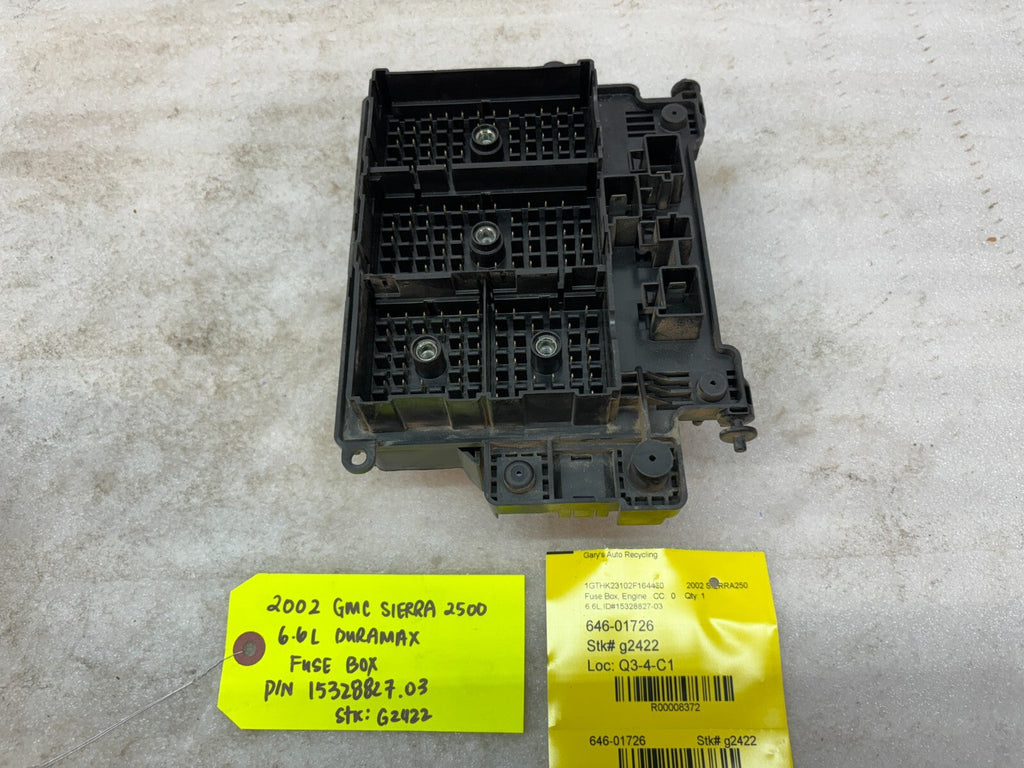 01 02 Chevrolet GMC SILVERADO SIERRA LLY UNDERHOOD FUSE RELAY BOX 15328827-03