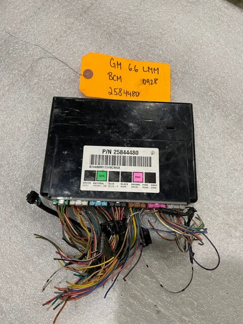 08 09 10 Chevrolet GMC DURAMAX LMM 6.6 BCM BODY CONTROL MODULE WIRING 25844480