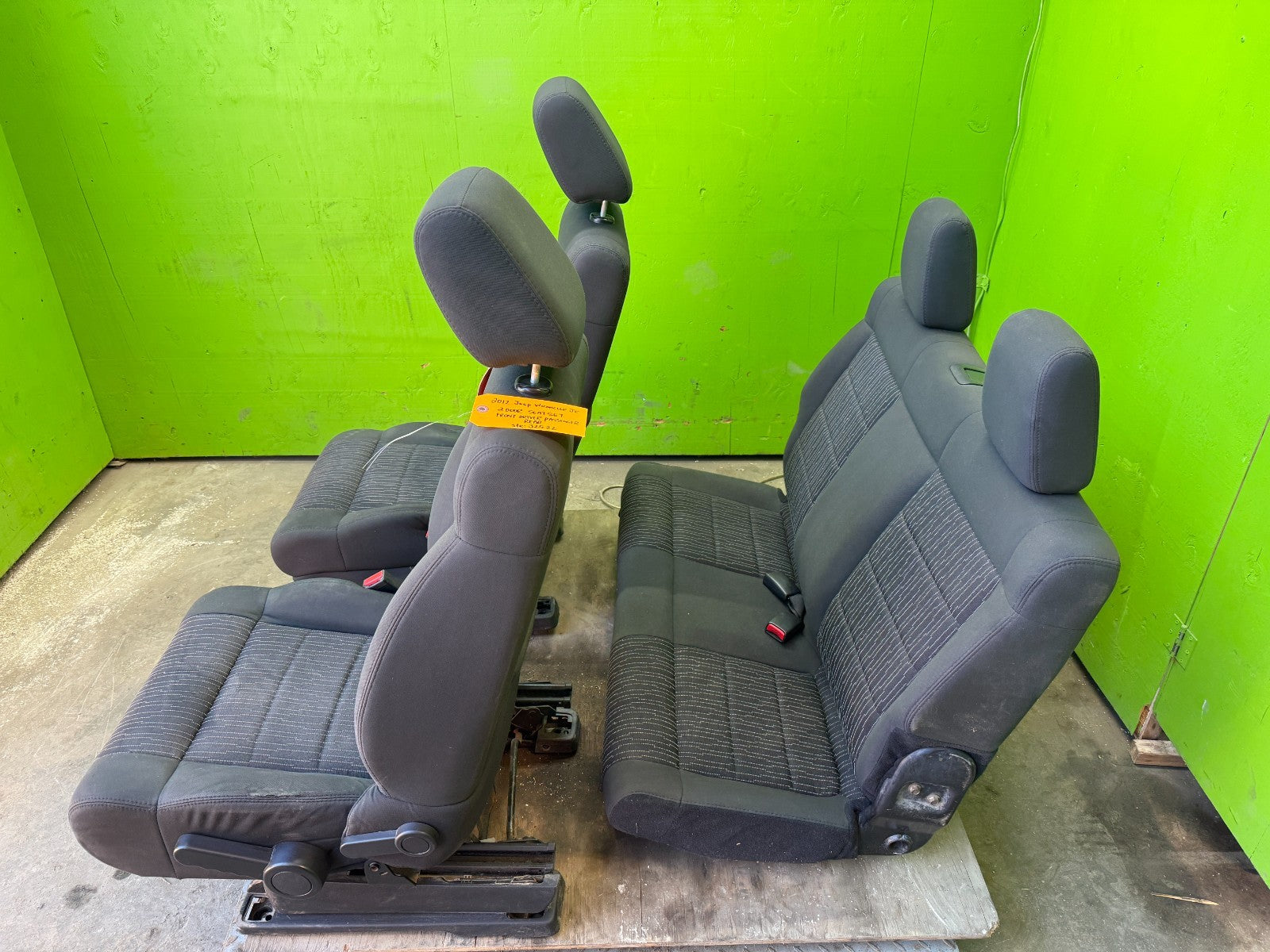 07-18 JEEP WRANGLER JK  2 DR OEM FRONT REAR COMPLETE SEATS SET DARK GREY GRAY