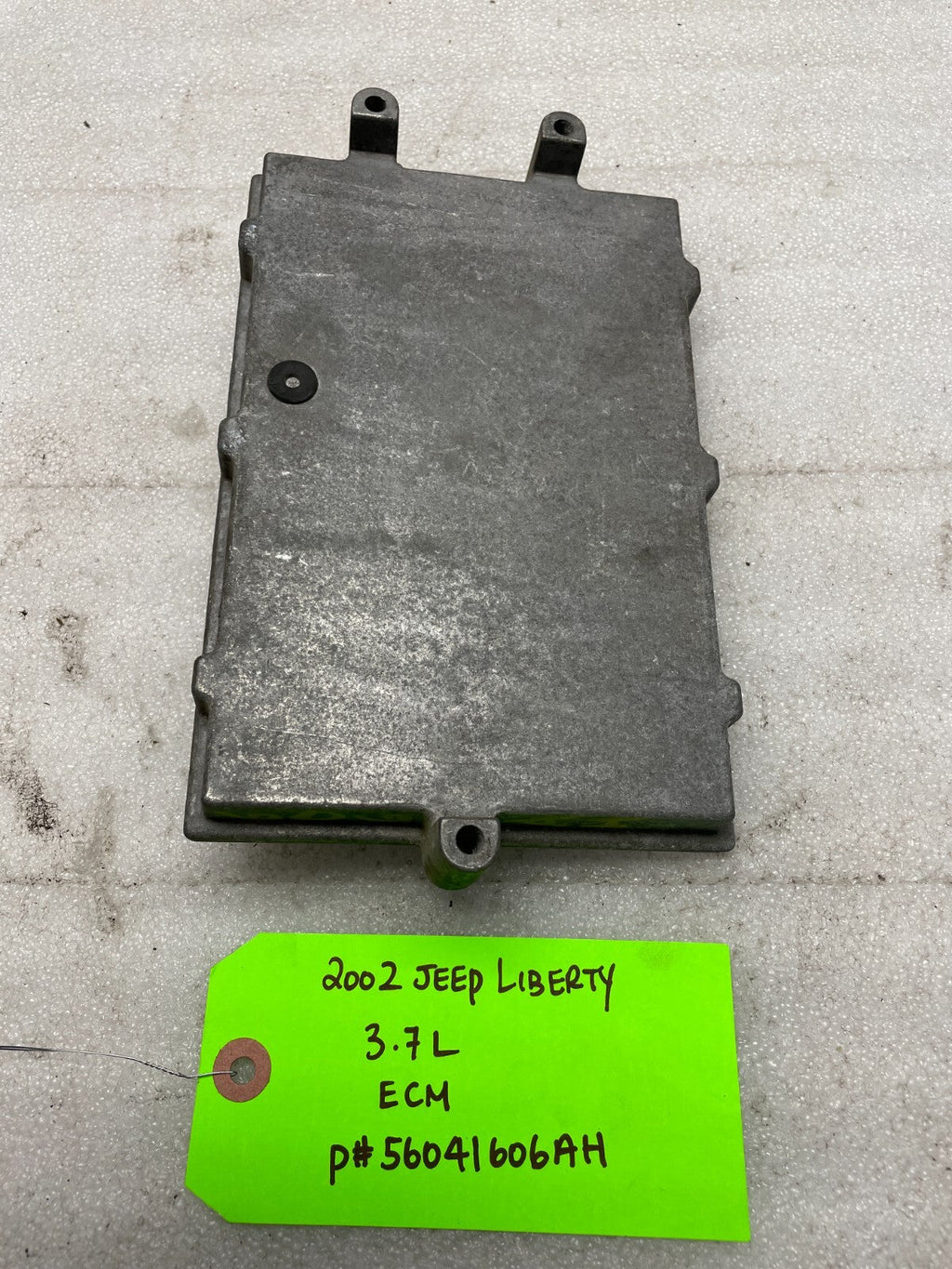 02 JEEP LIBERTY 3.7 AUTOMATIC ENGINE COMPUTER ECM ECU 56041606AH