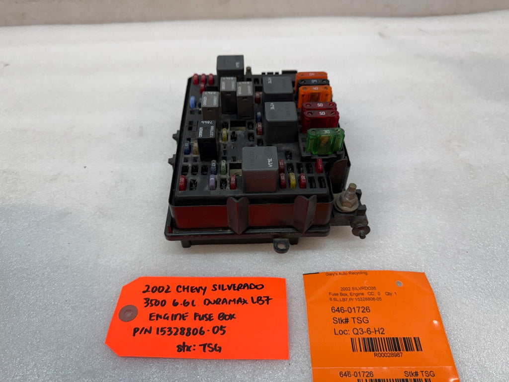 01-05 Chevrolet GMC 2500hd SIERRA 6.6 LB7 UNDERHOOD FUSE RELAY BOX 15328806-05