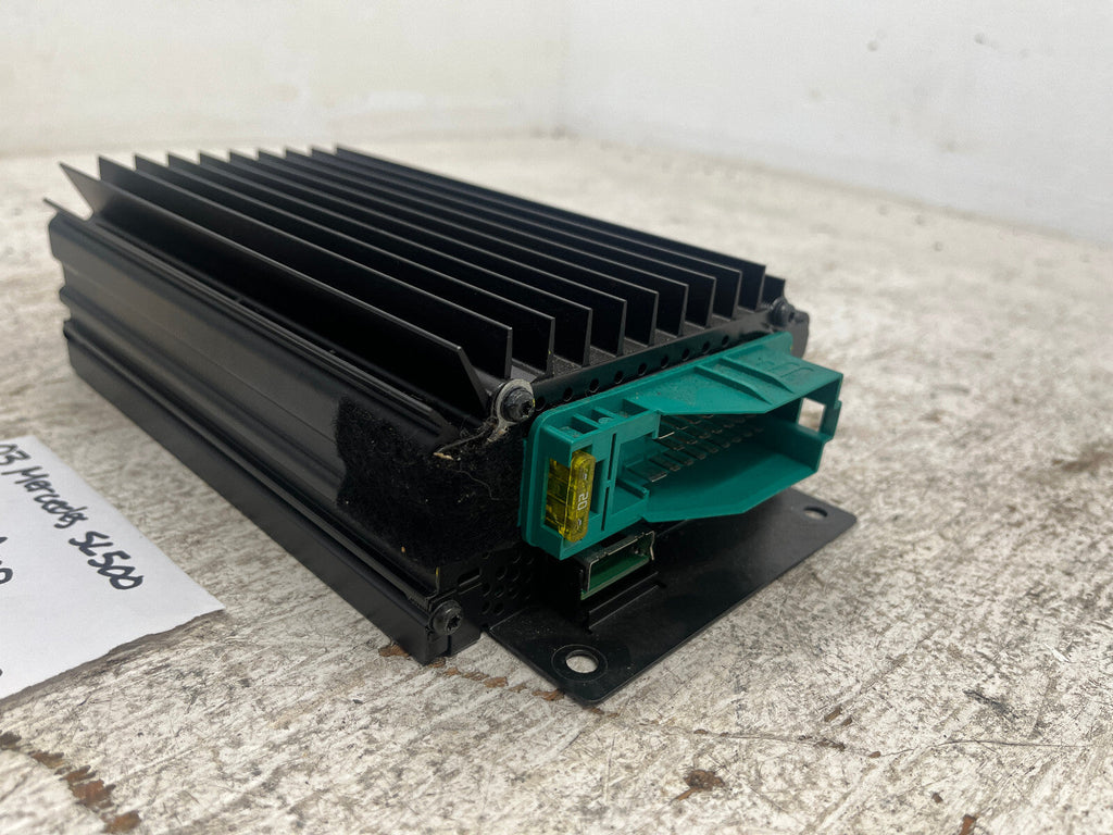 03-09 MERCEDES R230 SL500 SL55 AMG OEM BOSE STEREO RADIO AMPLIFIER 2308200189