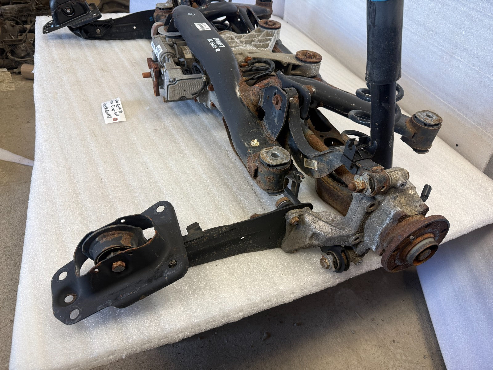 12 VOLKSWAGEN GOLF R MK6 REAR SUSPENSION DROP OUT HALDEX DIFFERENTIAL 10-14