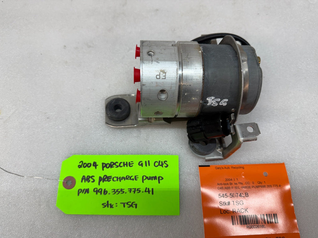 04 PORSCHE 911 996 C4S TURBO OEM ABS PRE CHARGE PUMP 99635577541 01-05