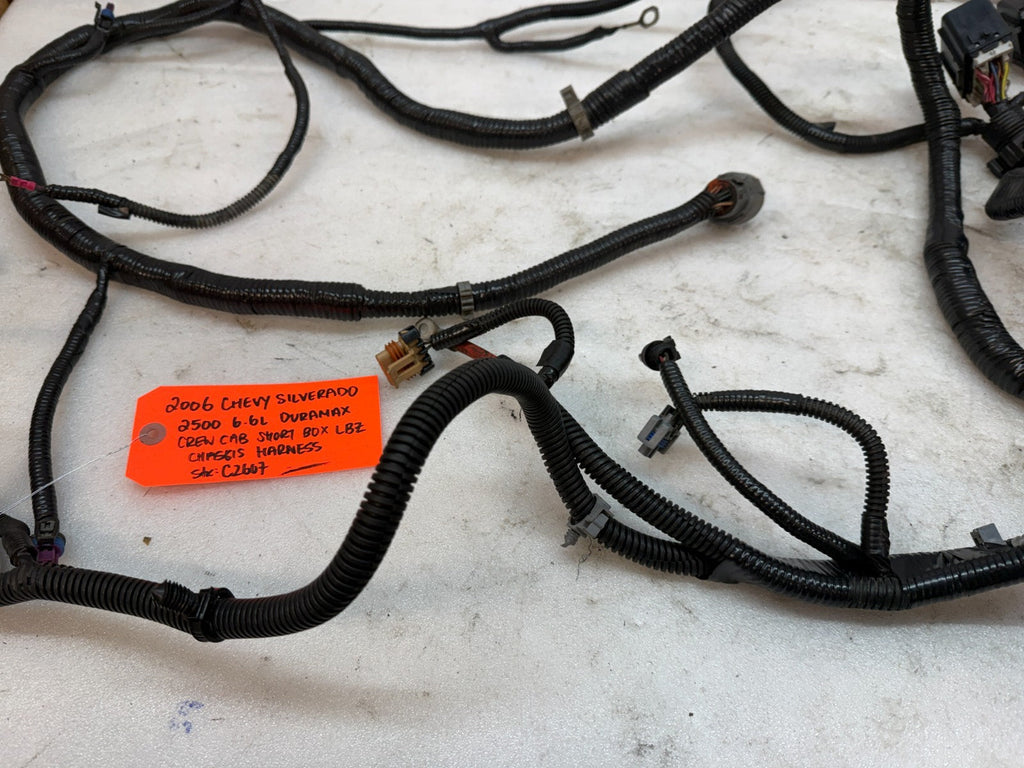 06 07 Chevrolet GMC 2500HD 3500 4wd CREW CAB SHORT BOX CHASSIS WIRING HARNESS