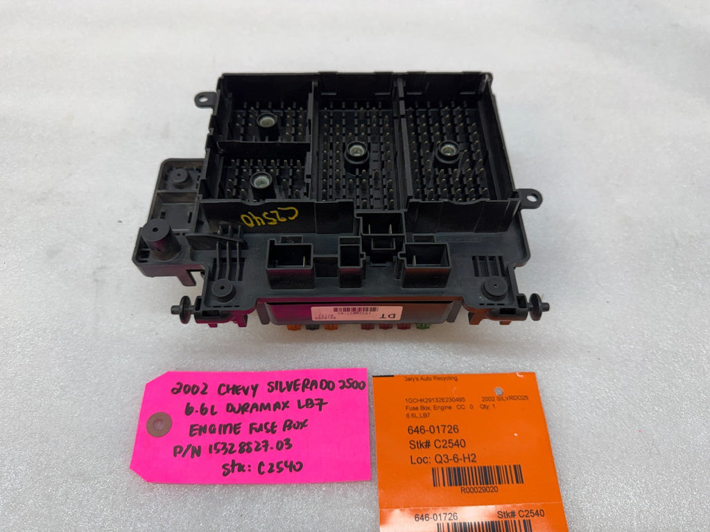 01 02 Chevrolet GMC SILVERADO SIERRA LB7 UNDERHOOD FUSE RELAY BOX 15328827-03