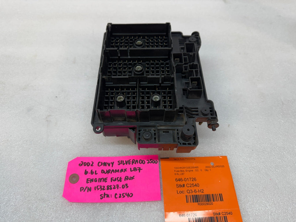 01 02 Chevrolet GMC SILVERADO SIERRA LB7 UNDERHOOD FUSE RELAY BOX 15328827-03