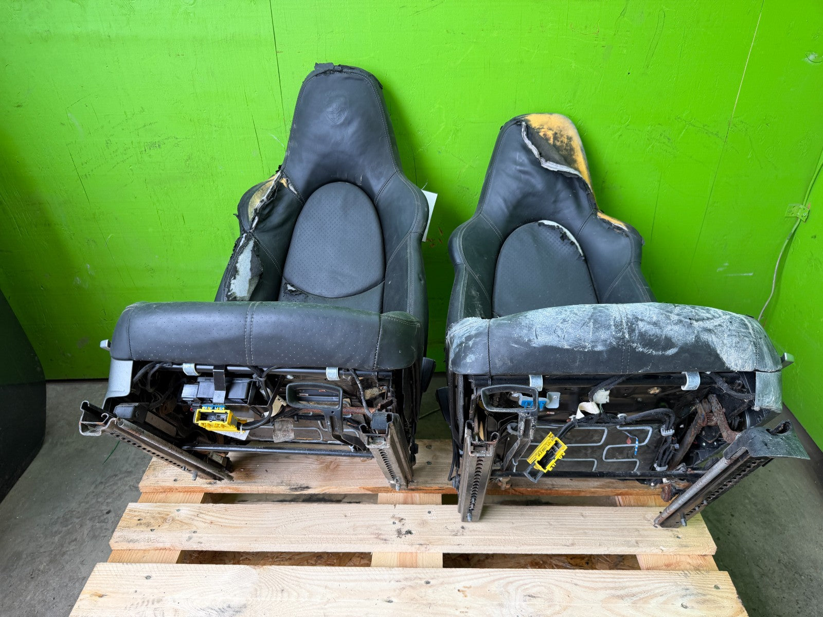 09 PORSCHE 997 911 LEFT RIGHT FRONT HEATED MANUAL SPORT SEATS 05-12
