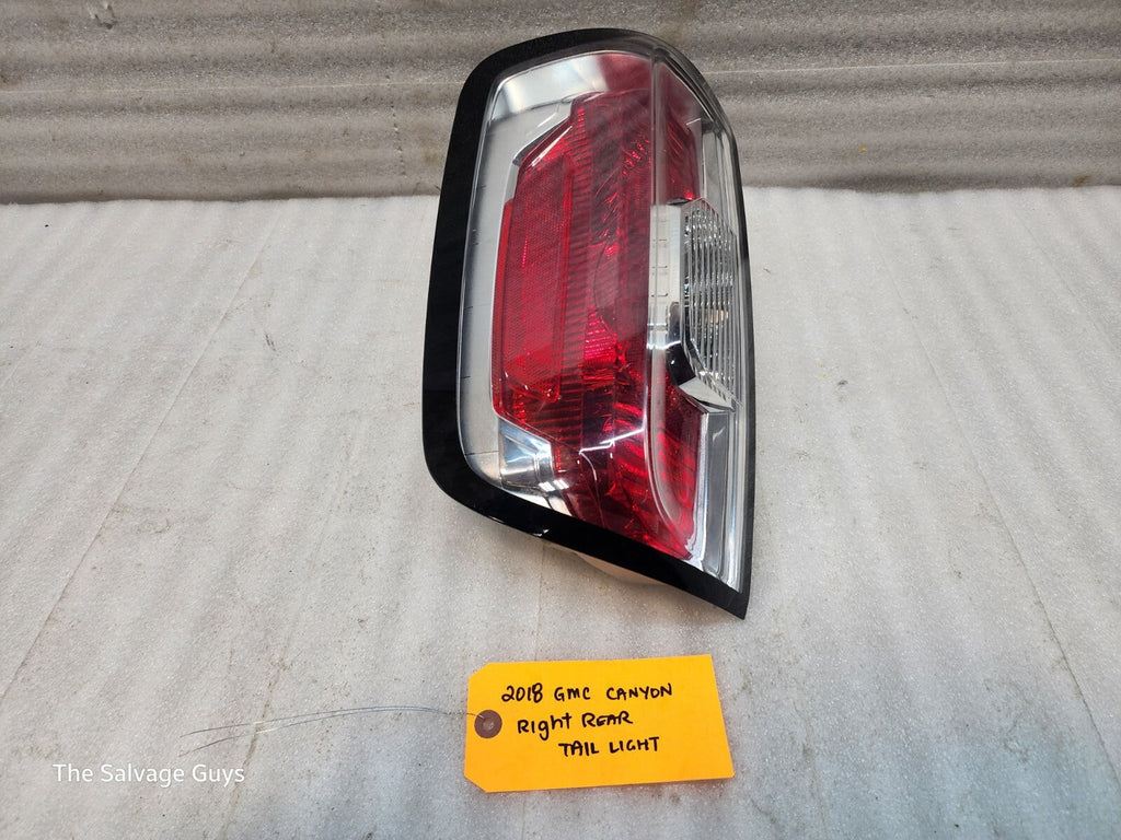15-22 GMC CANYON COLORADO OEM LEFT REAR TAILLIGHT TAIL LAMP