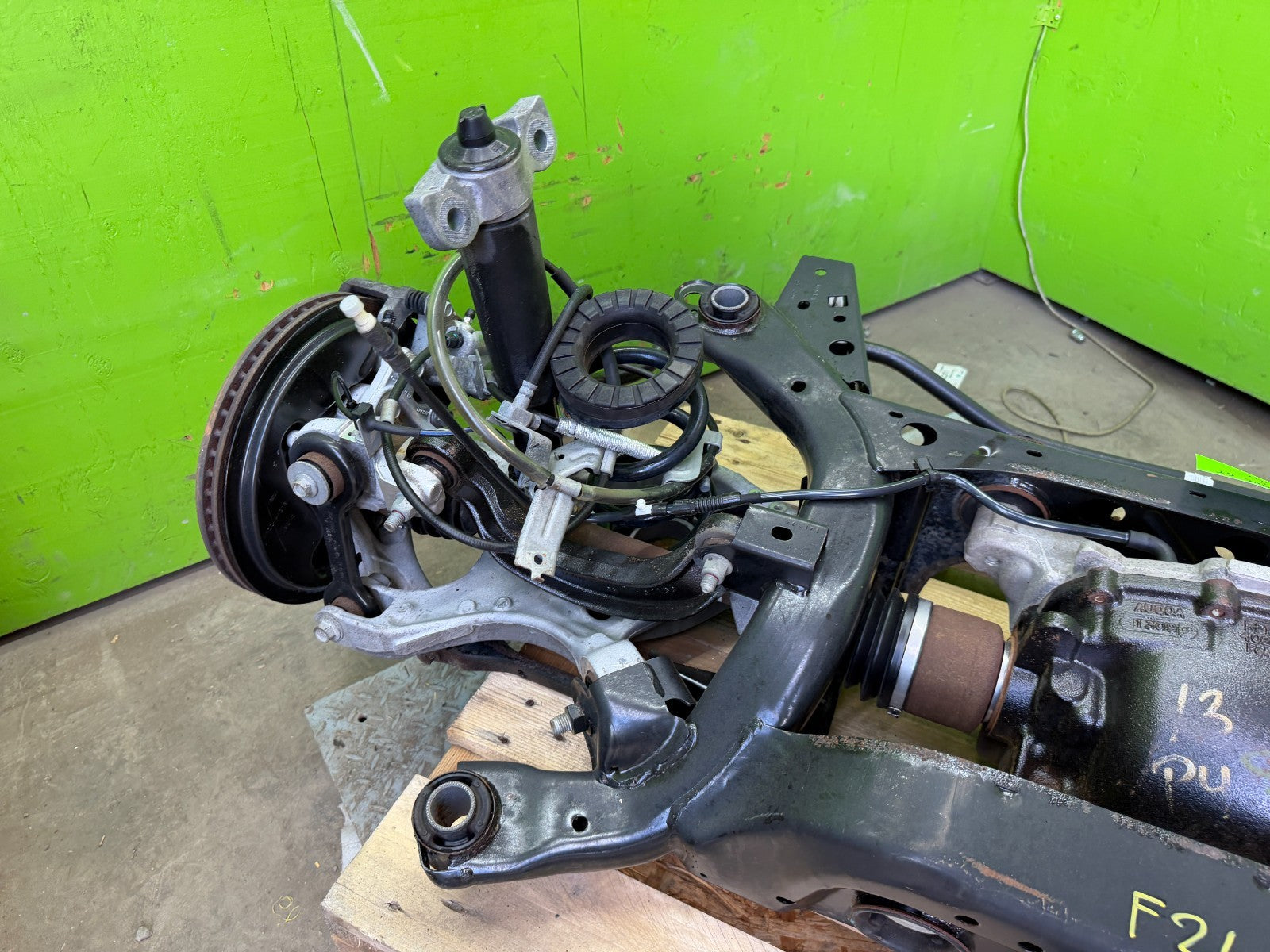 15-22 FORD MUSTANG GT 5.0 REAR SUSPENSION AXLE DIFFERENTIAL 3.55 GEARS