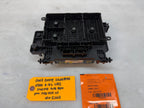 06 07 Chevrolet GMC SILVERADO SIERRA LBZ UNDERHOOD FUSE RELAY BOX 15823513-01