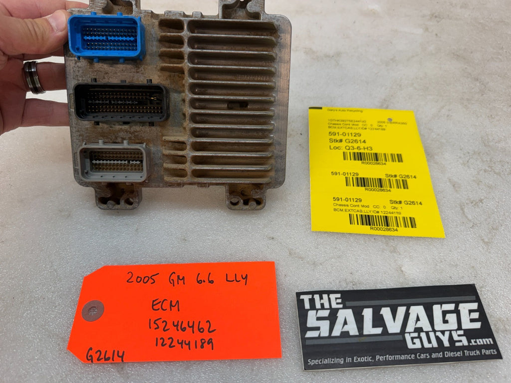04 05 GMC CHEVROLET SILVERADO 2500HD 3500HD 6.6 LLY ENGINE ECU ECM 12244189