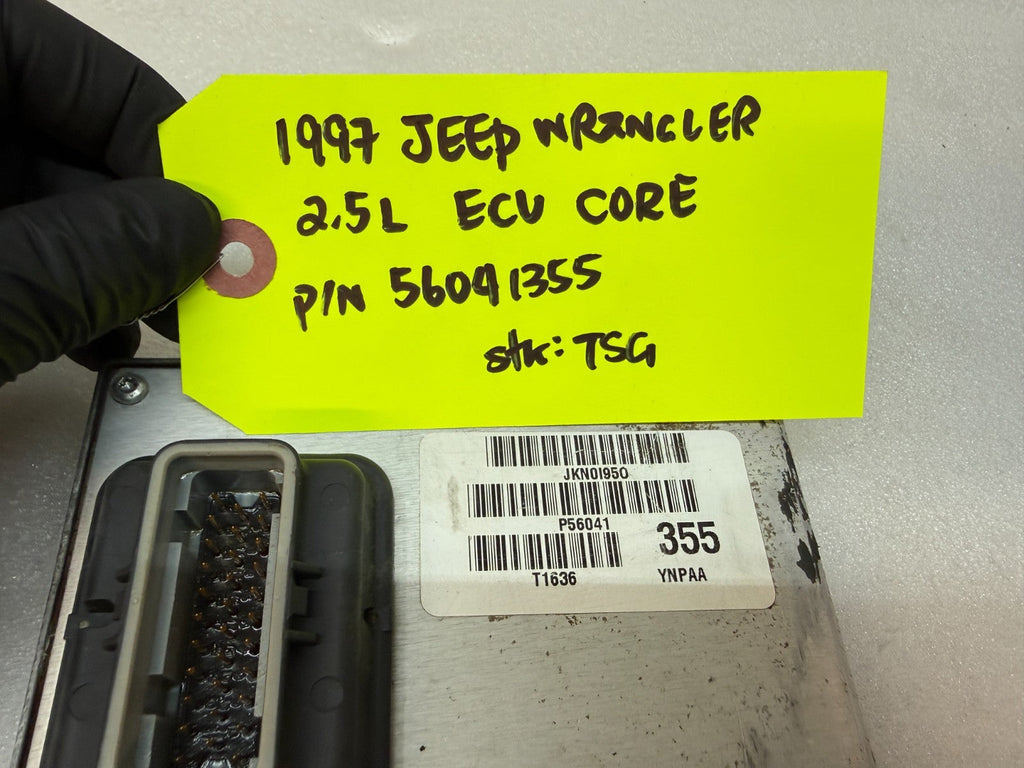 97 JEEP WRANGLER TJ 2.5 MANUAL TRANS ENGINE COMPUTER ECM ECU 56041355