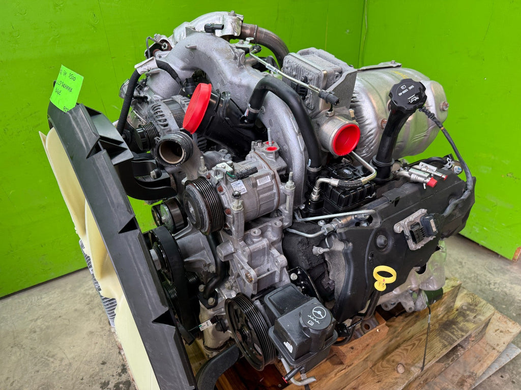 17-25 GMC SIERRA 2500HD 3500 DIESEL 6.6 L5P ENGINE MOTOR COMPLETE 85k