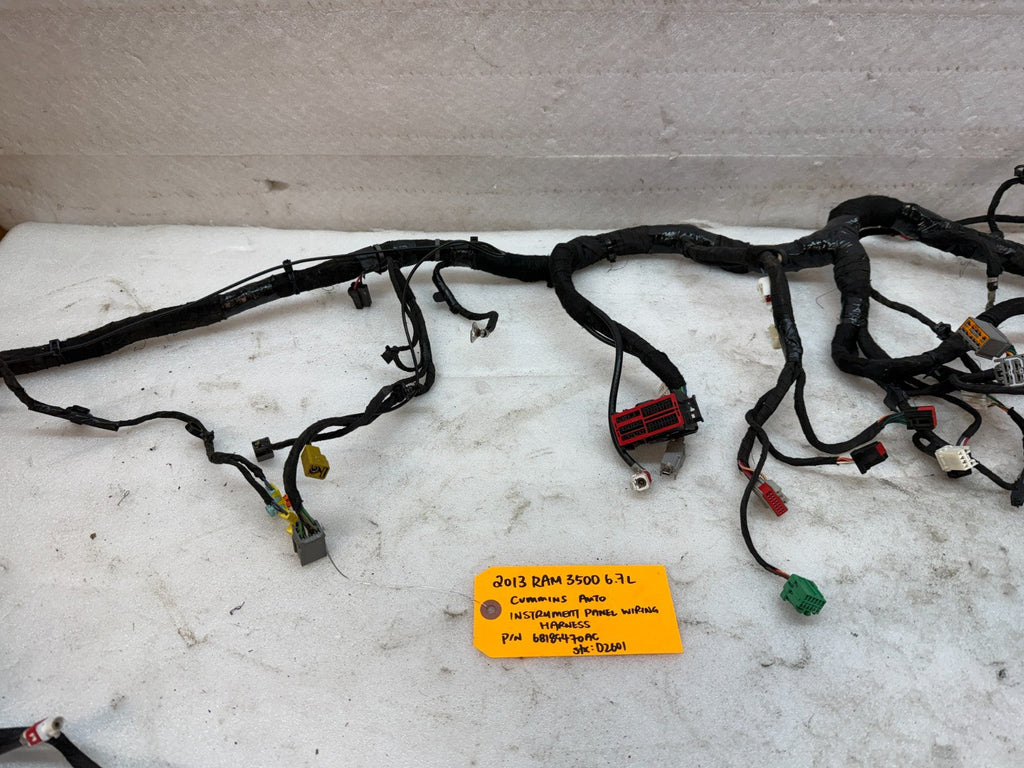 13 RAM 2500 3500 6.7 INSTRUMENT DASH GAUGE CLUSTER WIRING HARNESS P68189470AC
