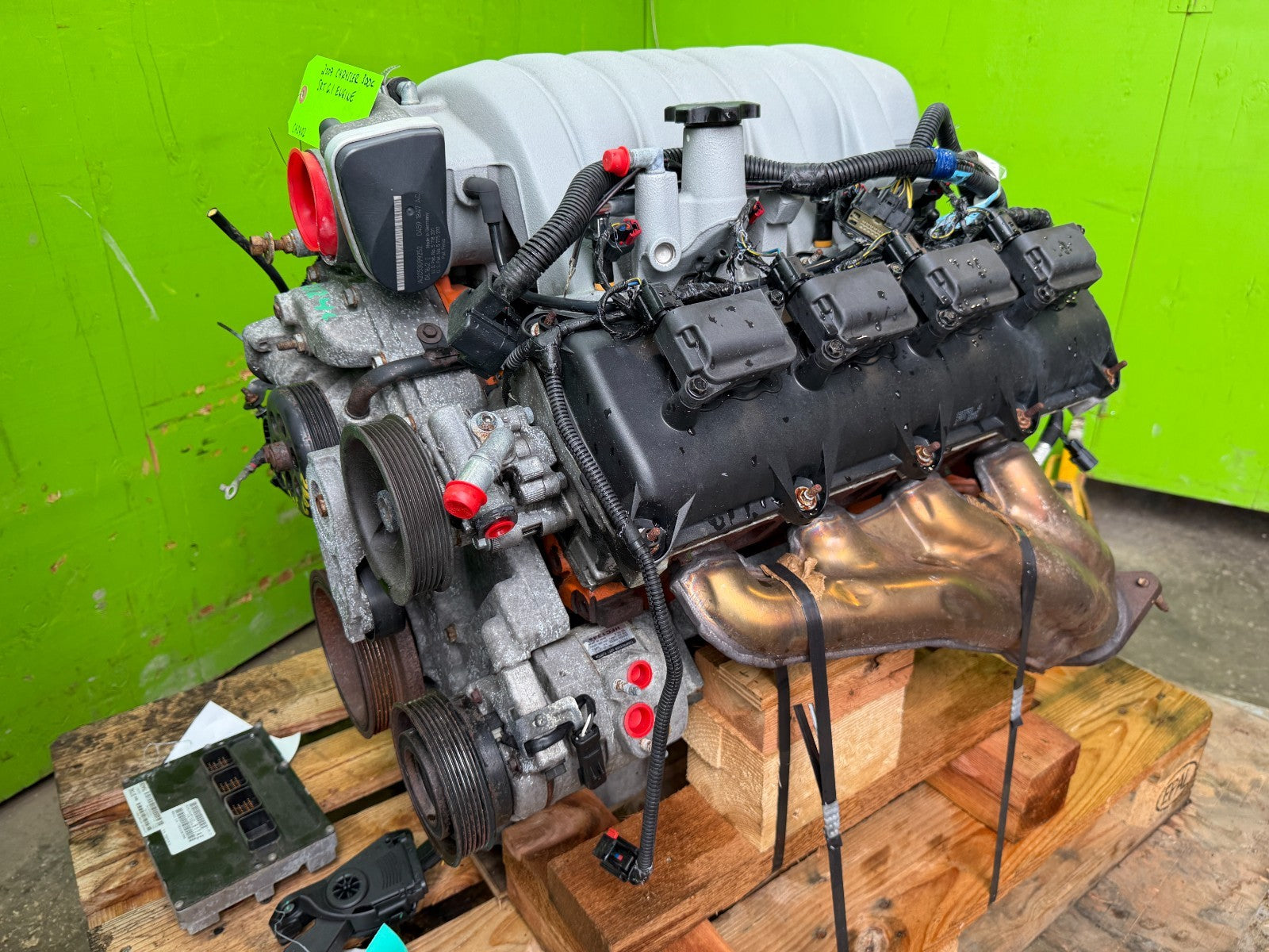 05-10 CHRYSLER 300 CHARGER CHALLENGER SRT8 SRT-8 COMPLETE 6.1 HEMI ENGINE 65K