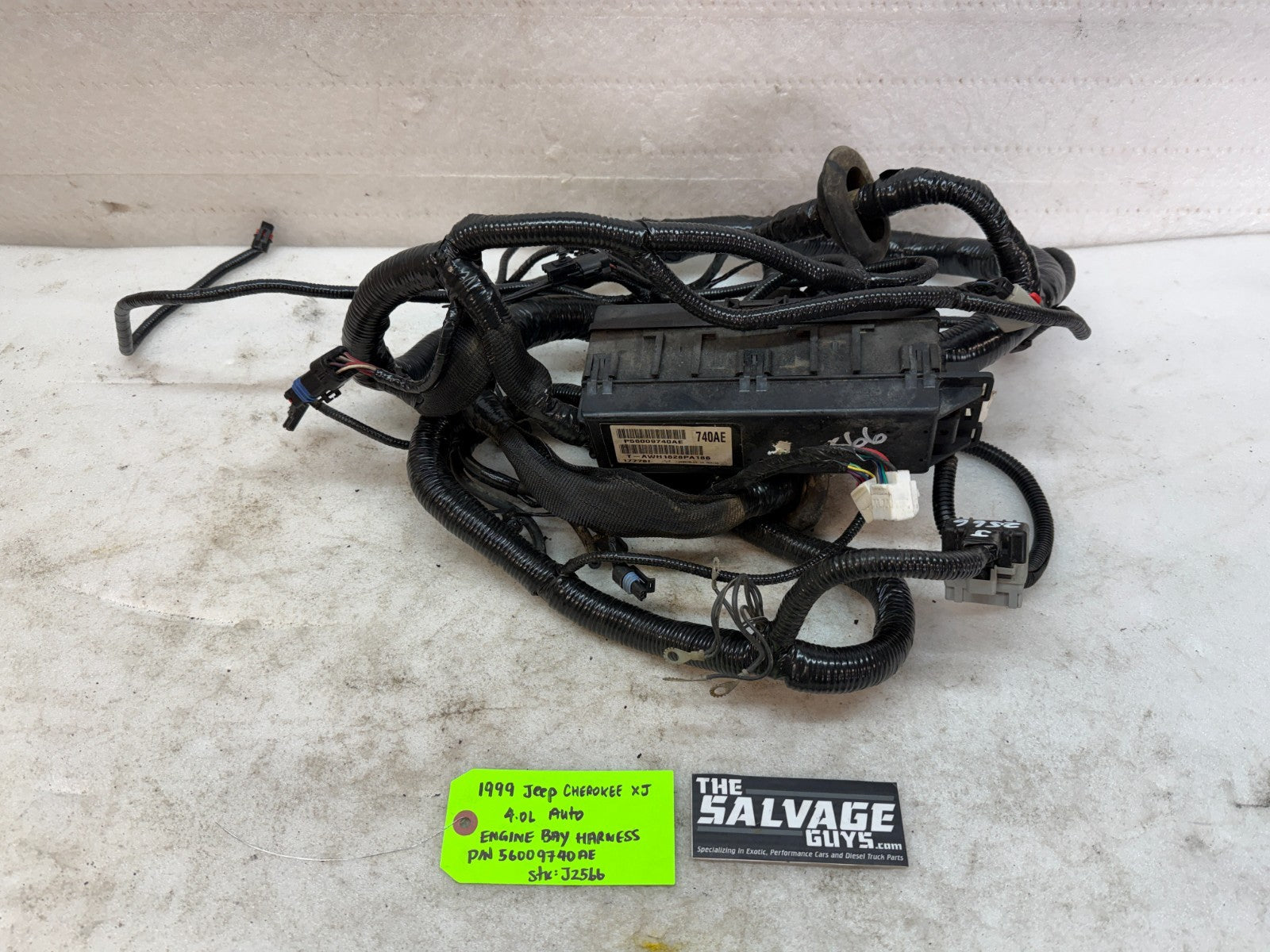 99 JEEP CHEROKEE XJ 4.0 ENGINE WIRING HARNESS LOOM 97-01 P56009740AE