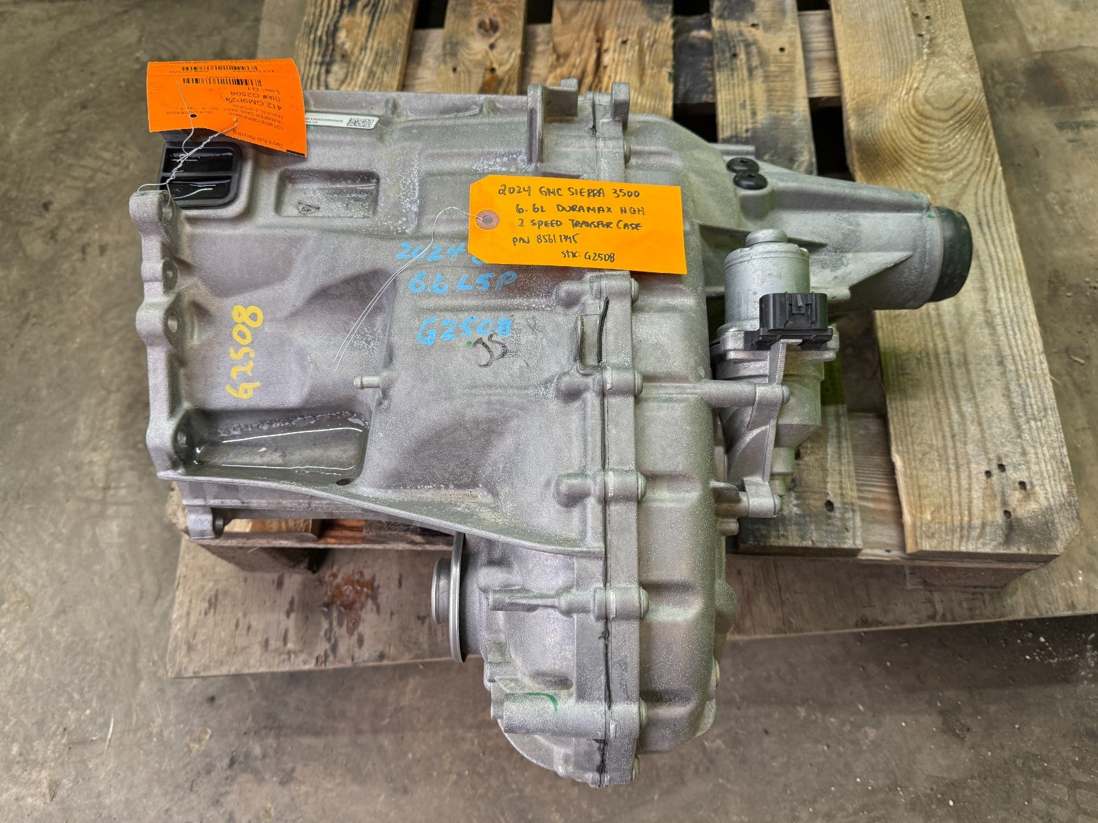 24 25 Chevrolet GMC 3500hd SIERRA 6.6 DIESEL NQH TRANSFER CASE 85611345 2K!!