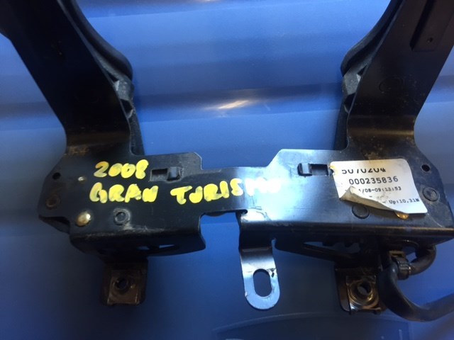 2008 Maserati Gran Turismo M145 OEM F1 AUTO PADDLE SHIFTERS ON STEERING COLUMN