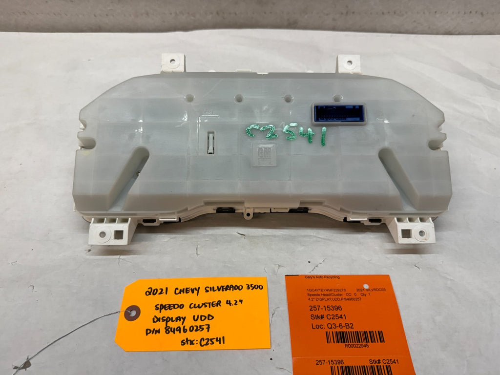 21 CHEVROLET SILVERADO DIESEL DURAMAX KMH GAUGE CLUSTER 4.2" UDD 84960257 19-23