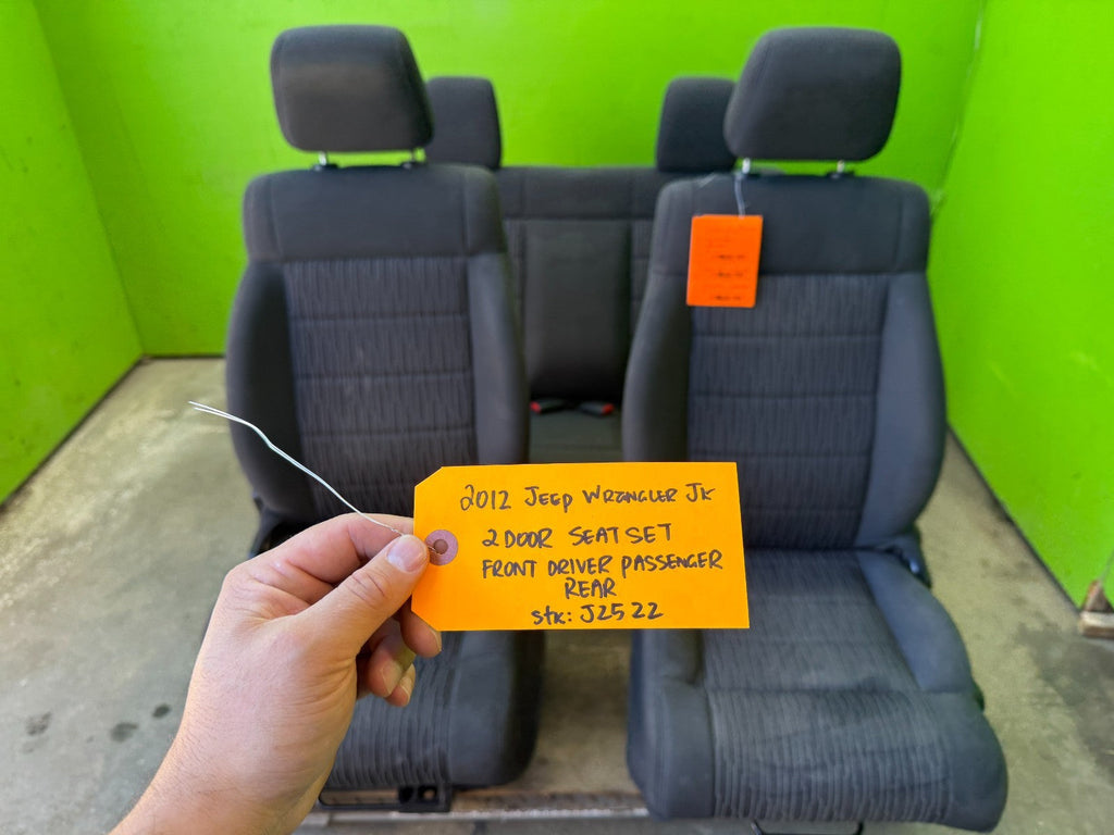 07-18 JEEP WRANGLER JK  2 DR OEM FRONT REAR COMPLETE SEATS SET DARK GREY GRAY