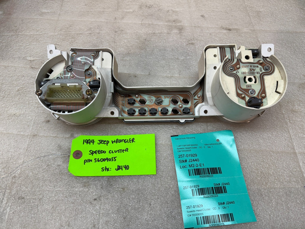 92-95 JEEP WRANGLER YJ OEM METRIC GAUGE CLUSTER SPEEDOMETER TACH 56009055