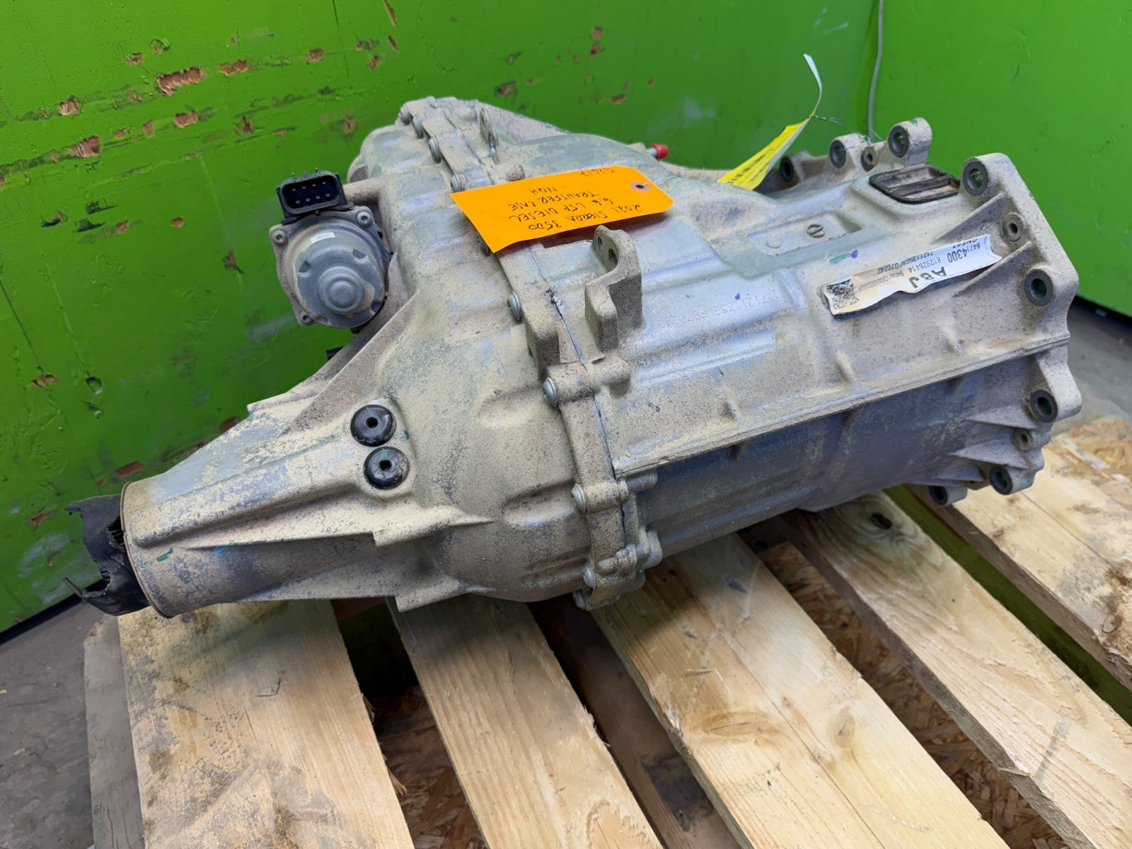 20-25 Chevrolet GMC 3500hd SIERRA 2500 6.6 DIESEL NQH TRANSFER CASE 84714300