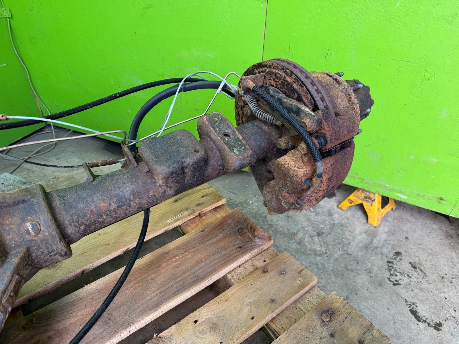 01-07 GMC SIERRA SILVERADO 3500HD DRW REAR DIFFERENTIAL AXLE GT4 G80 3.73