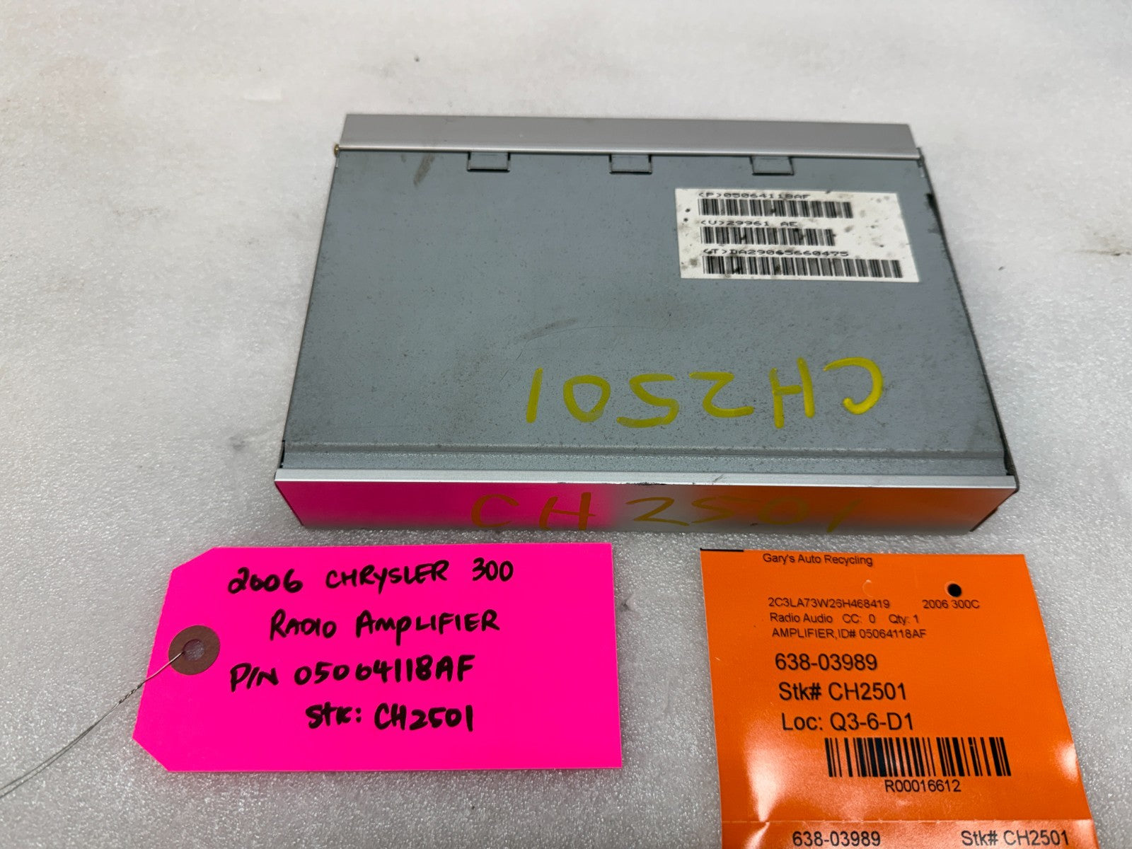 06-10 CHRYSLER 300 CHARGER SRT-8 INFINITY OEM STEREO RADIO AMPLIFIER 05064118AF