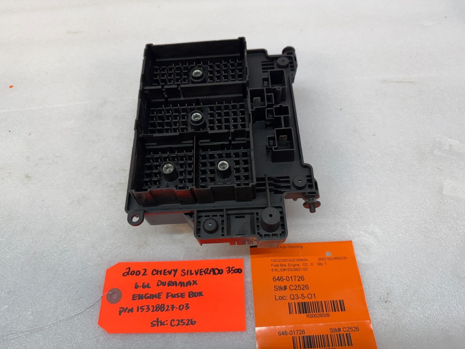 01 02 Chevrolet GMC SILVERADO SIERRA LB7 UNDERHOOD FUSE RELAY BOX 15328827-03