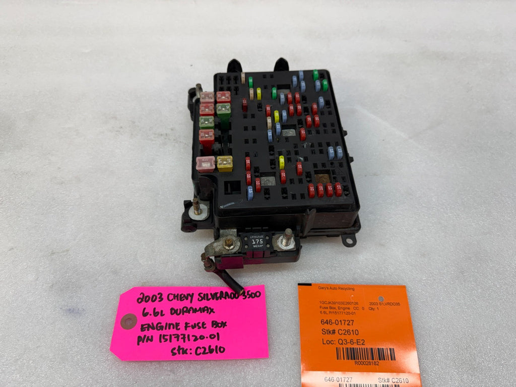 01-05 Chevrolet GMC 2500hd SIERRA 6.6 LB7 UNDERHOOD FUSE RELAY BOX 15177120-01